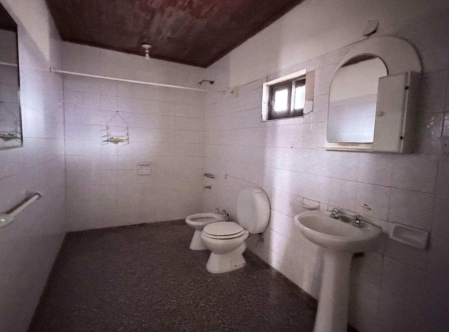 Foto de Casa Centrica en Venta en Reconquista, imagen 5