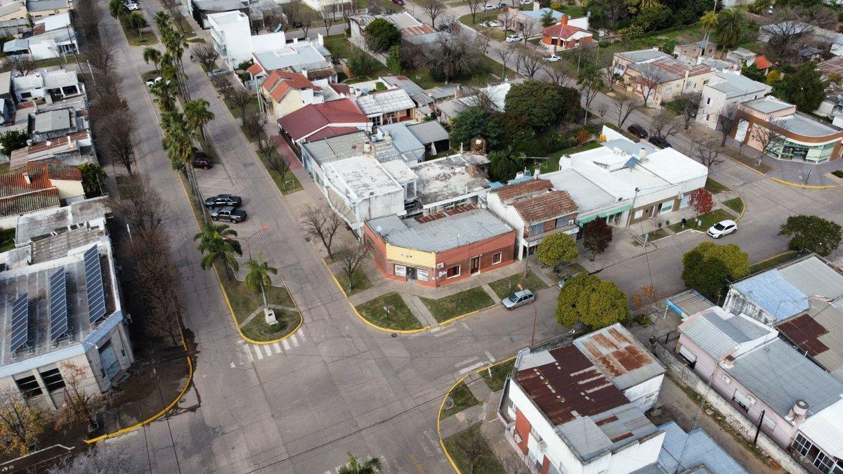 Foto de VENTA DE CASA CON LOCAL COMERCIAL, imagen 2