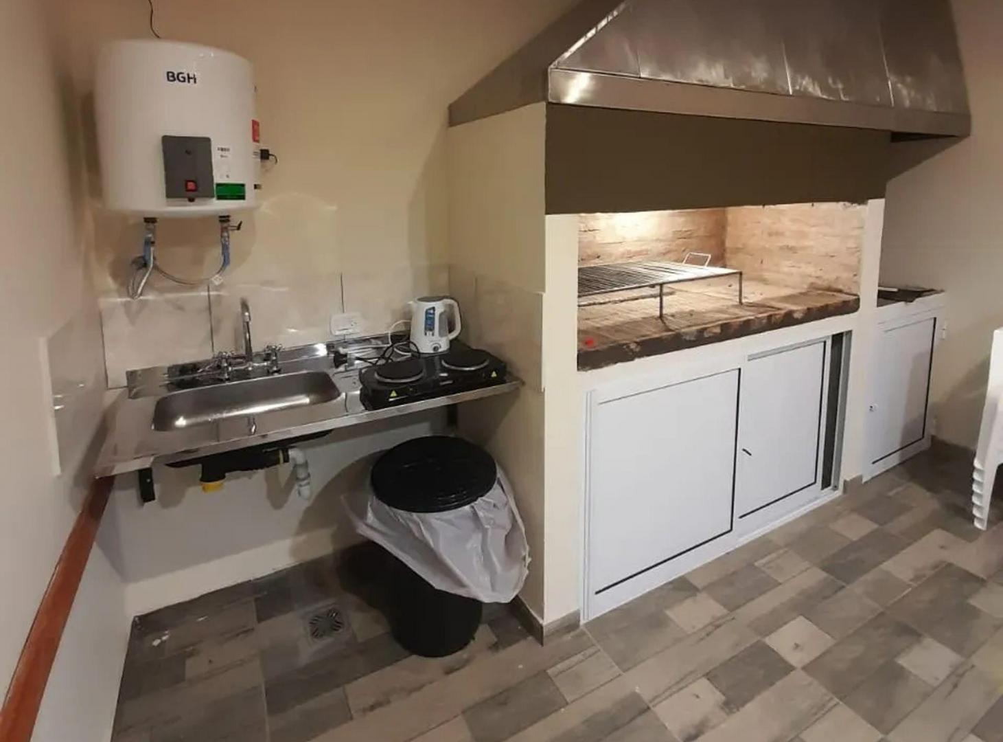 Foto de BARRIO VICENTINA - SE ALQUILA CASA QUINTA, imagen 1