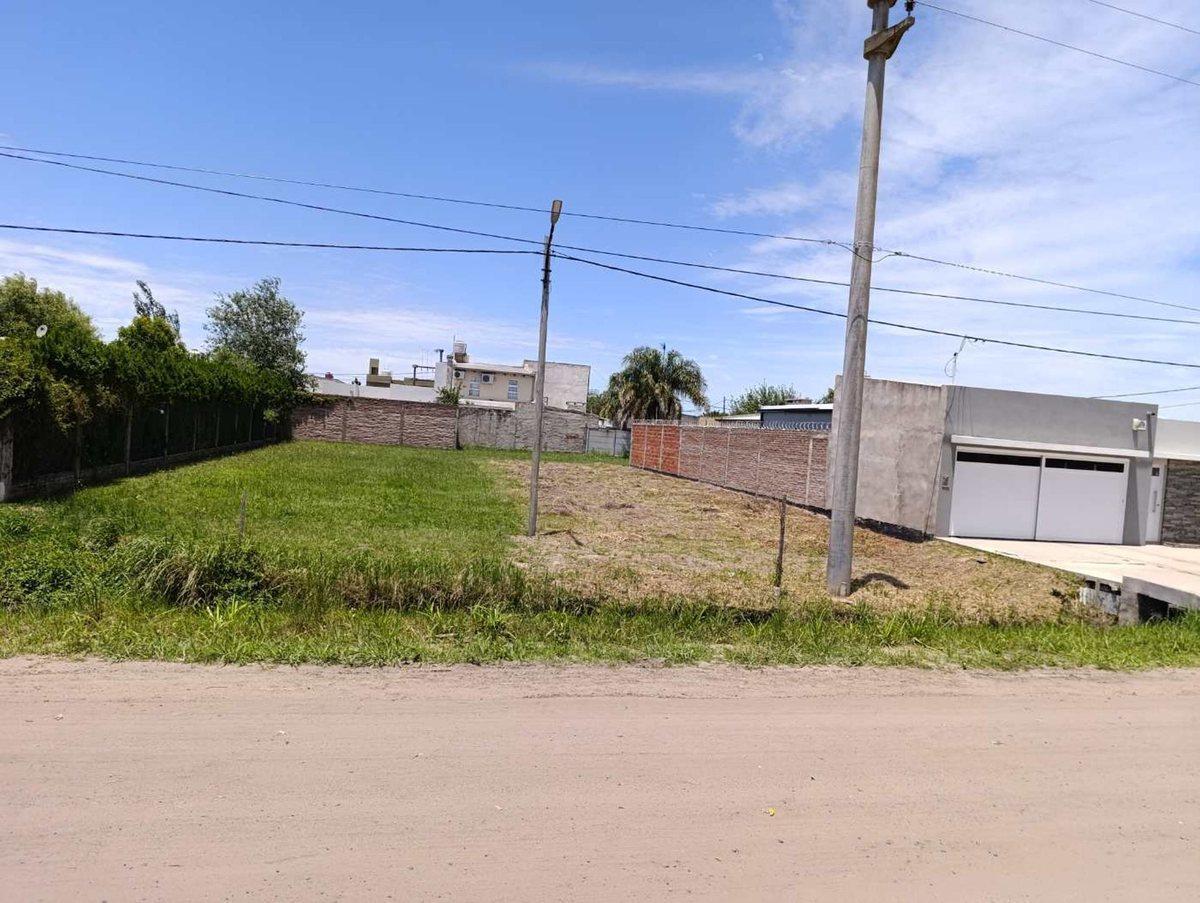 Foto de LOTE EN BARRIO MARTELOSSI.RECONQUISTA, imagen 4