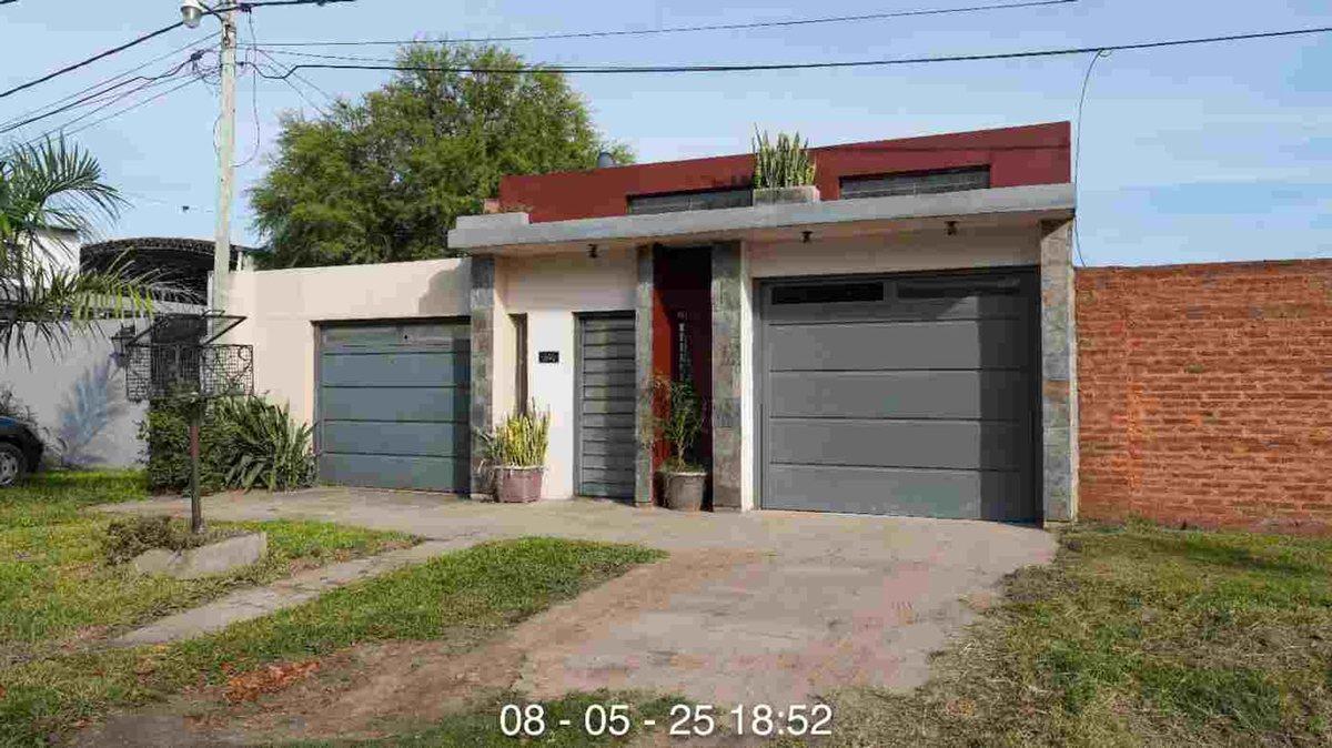 Foto de CASA EN VENTA BARRIO LANCEROS, RECONQUISTA, imagen 2