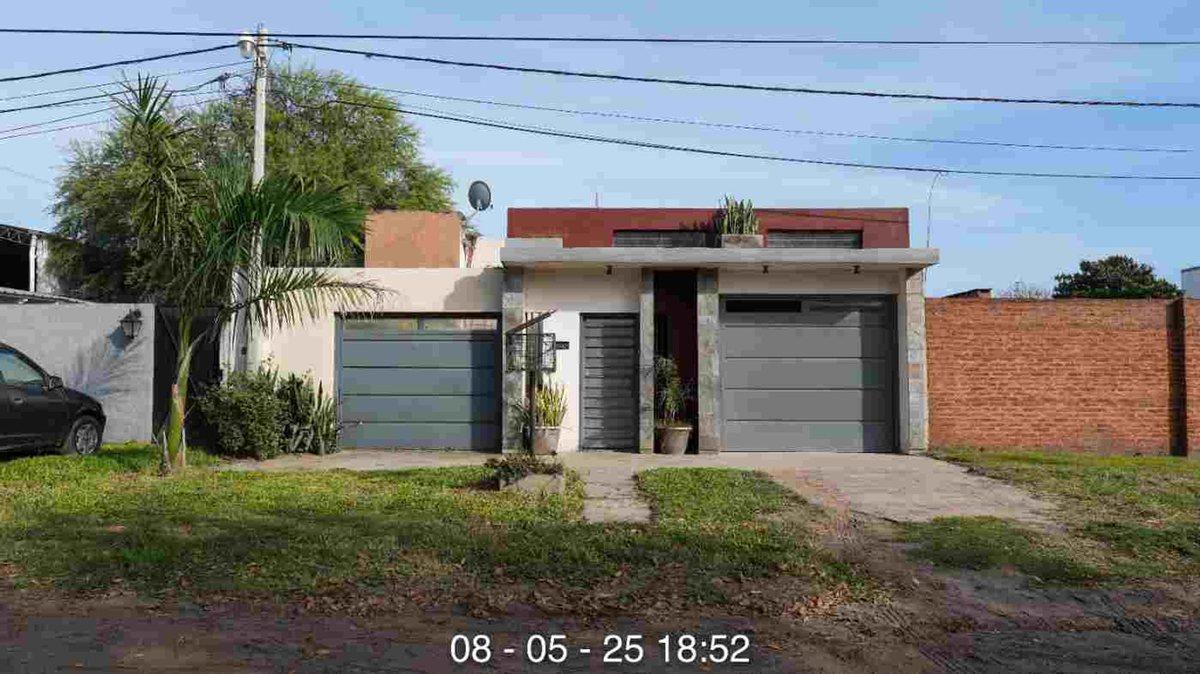 Foto de CASA EN VENTA BARRIO LANCEROS, RECONQUISTA, imagen 1