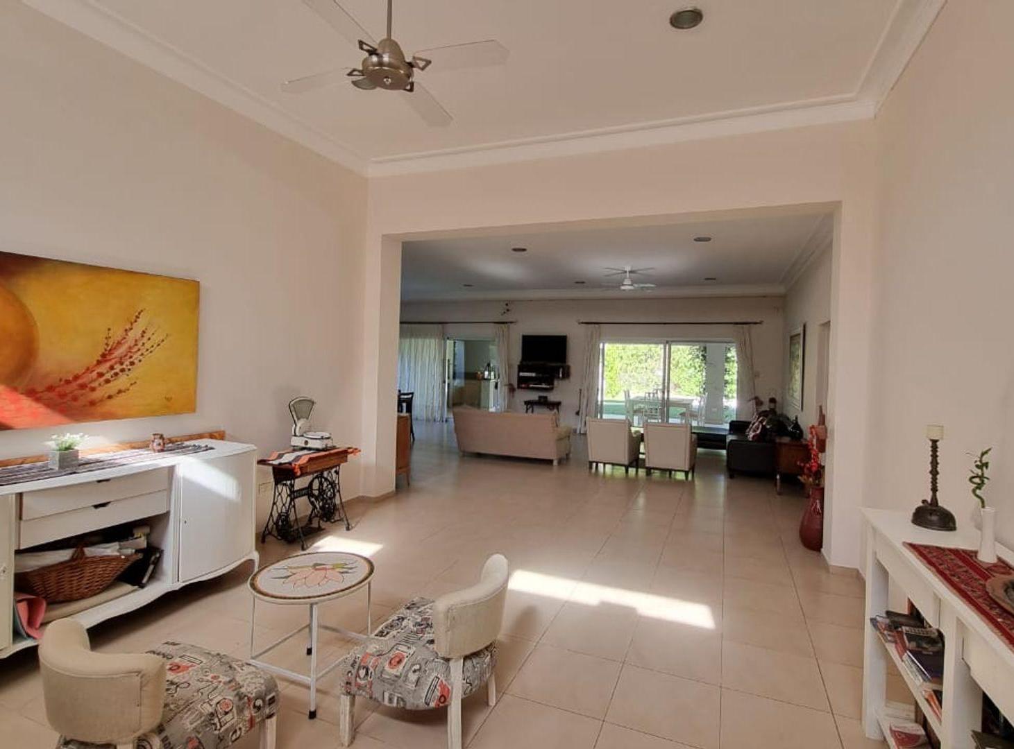 Foto de Se vende casa en Country La Rural Reconquista, imagen 4