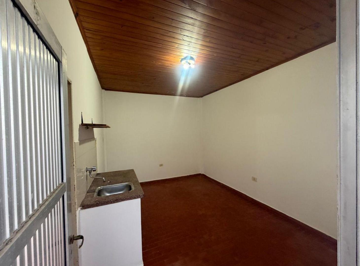 Foto de Se alquila Monoambiente en Reconquista, imagen 2