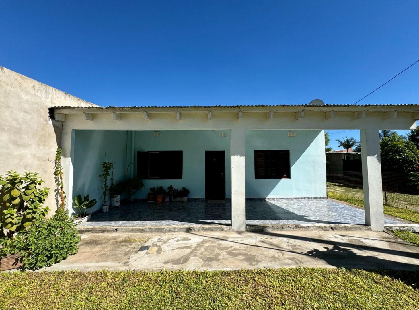 Foto de SE VENDE CASA CON 2 DORMITORIOS - RQTA., imagen 1