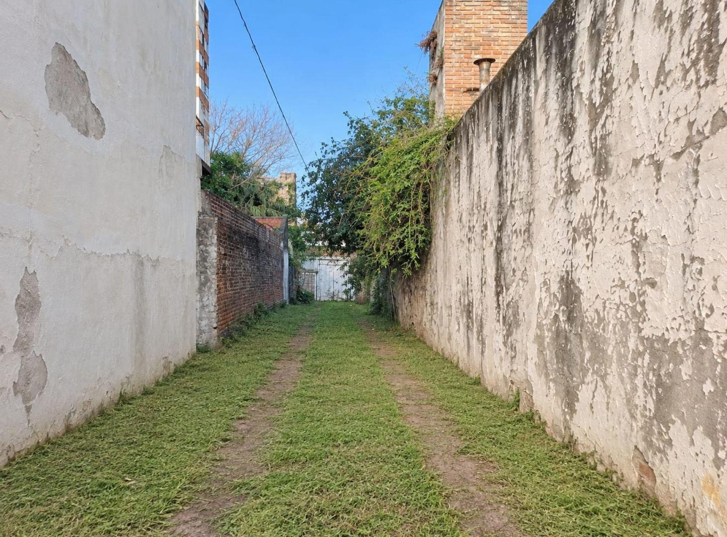 Foto de TERRENO CON CONSTRUCCIÓN DENTRO DE LOS 4BVS., imagen 1