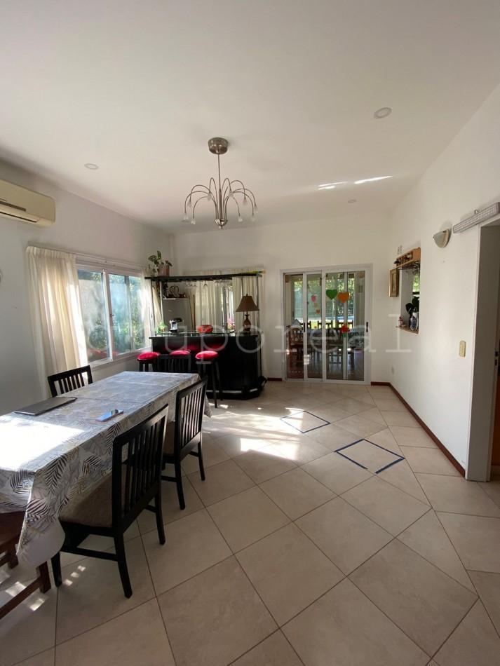 Foto de EL OMBU - Casa con dormitorios en Planta Baja - Hermoso parque, imagen 4
