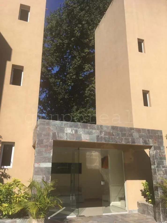 CANNING - Departamento con escritura en Complejo con Piscina 3