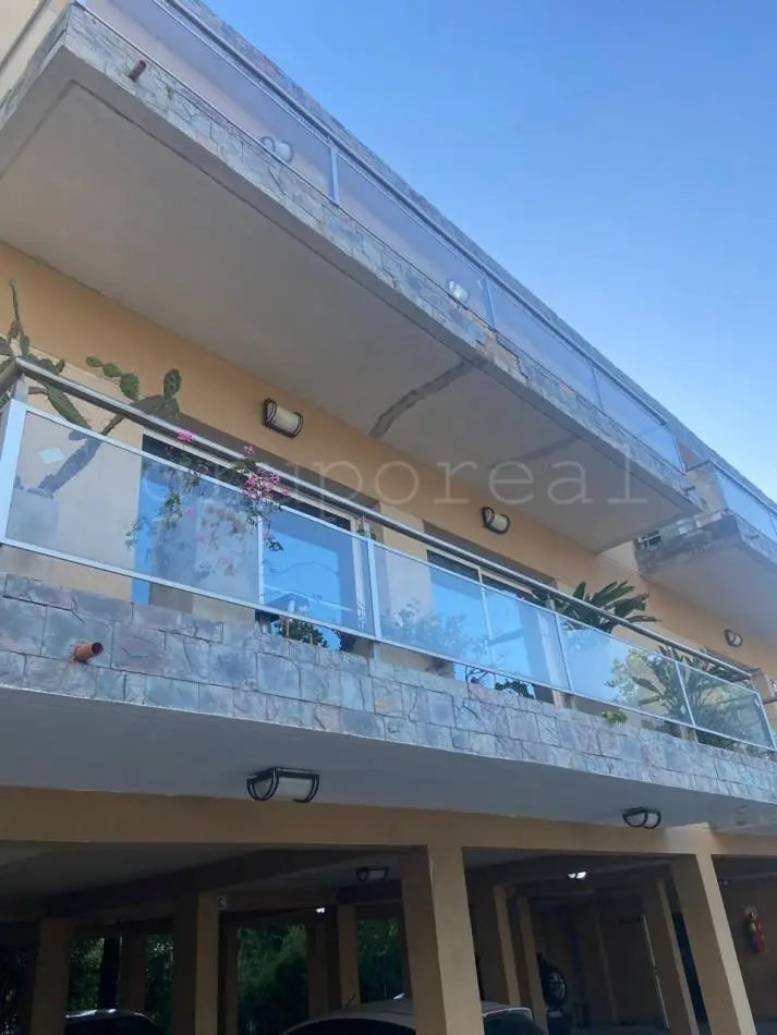 CANNING - Departamento con escritura en Complejo con Piscina 4