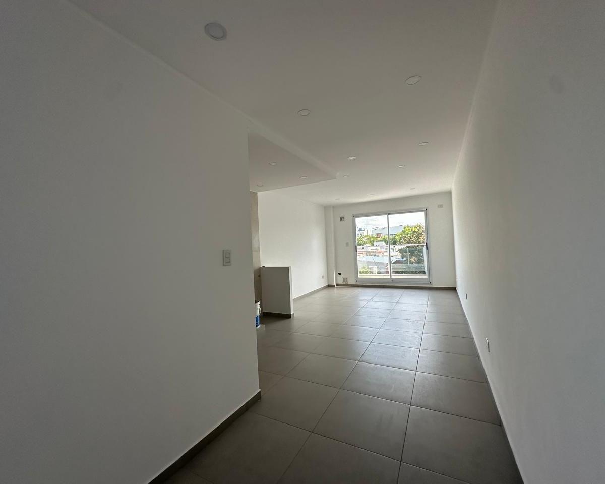 Foto de VENTA 1 MONOAMBIENTE MATADEROS, imagen 2
