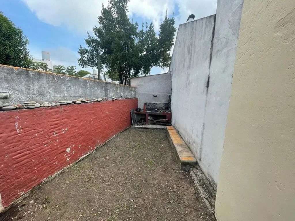 PH EN ALQUILER DE 3 AMBIENTES MATADEROS 4