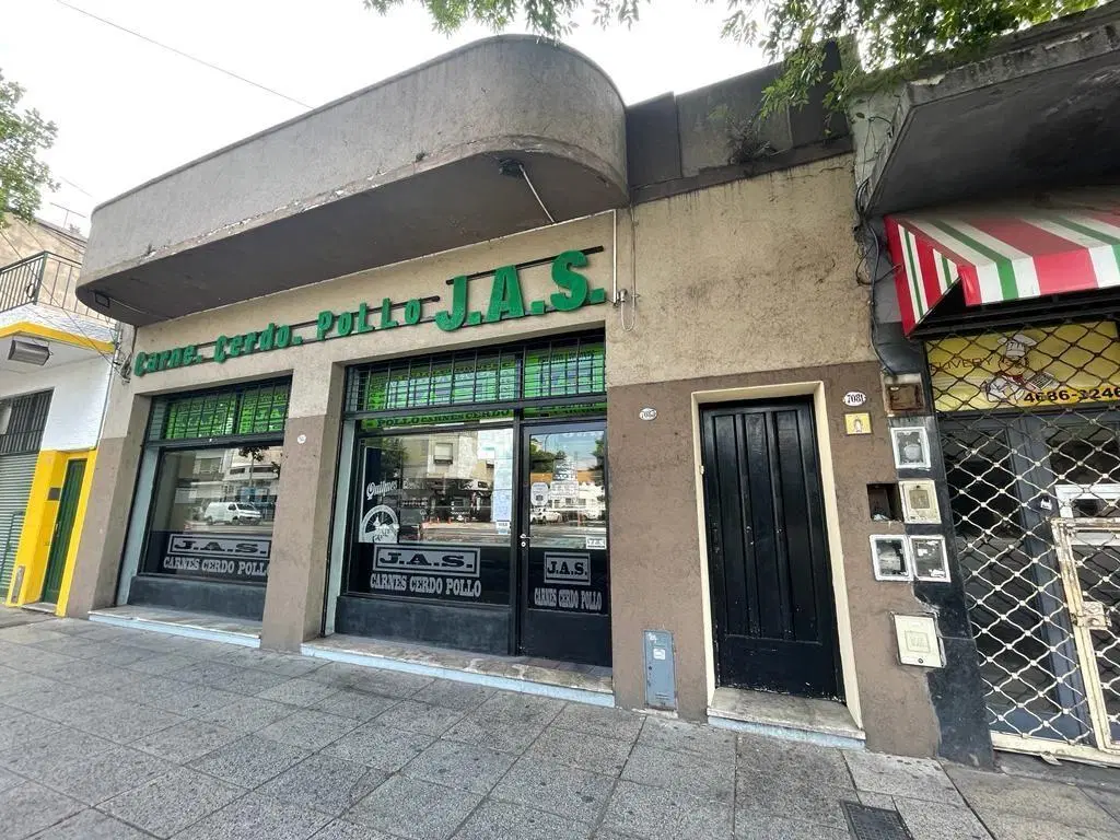PH EN ALQUILER DE 3 AMBIENTES MATADEROS 3