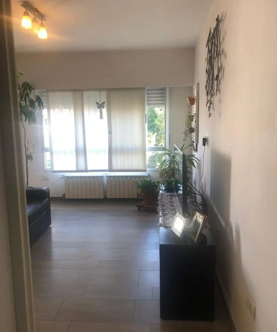 ÚNICO SEMIPISO CON TERRAZA 4