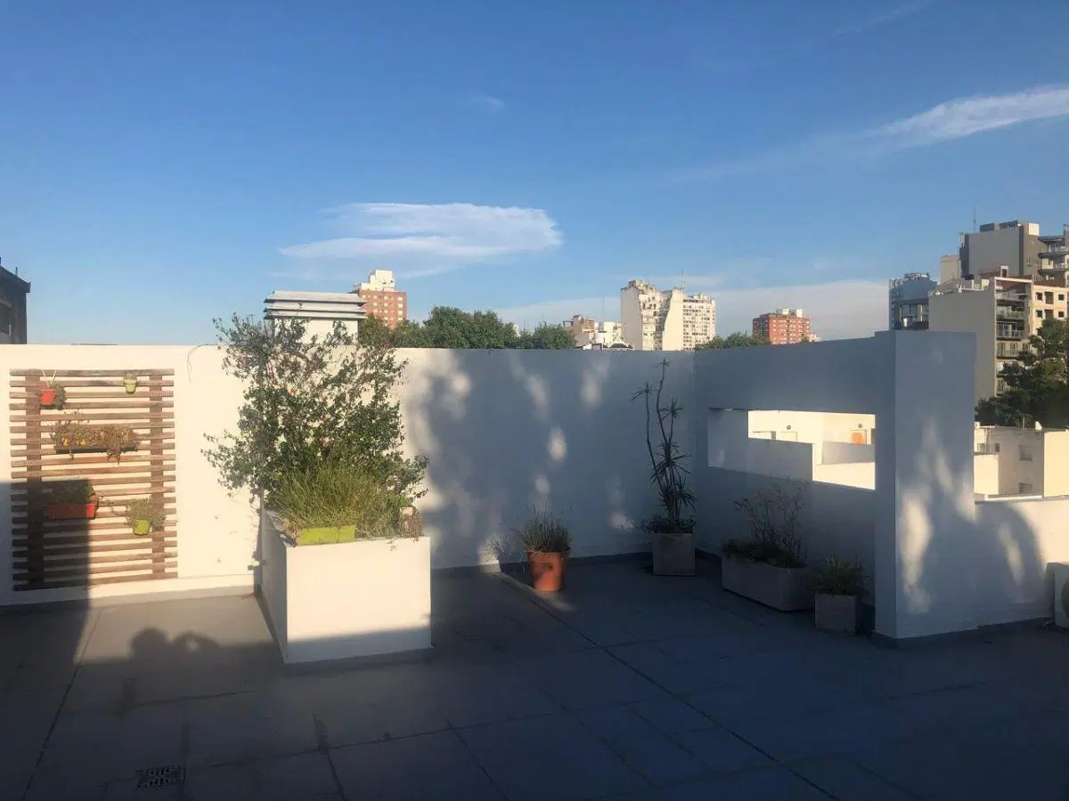 ÚNICO SEMIPISO CON TERRAZA 3