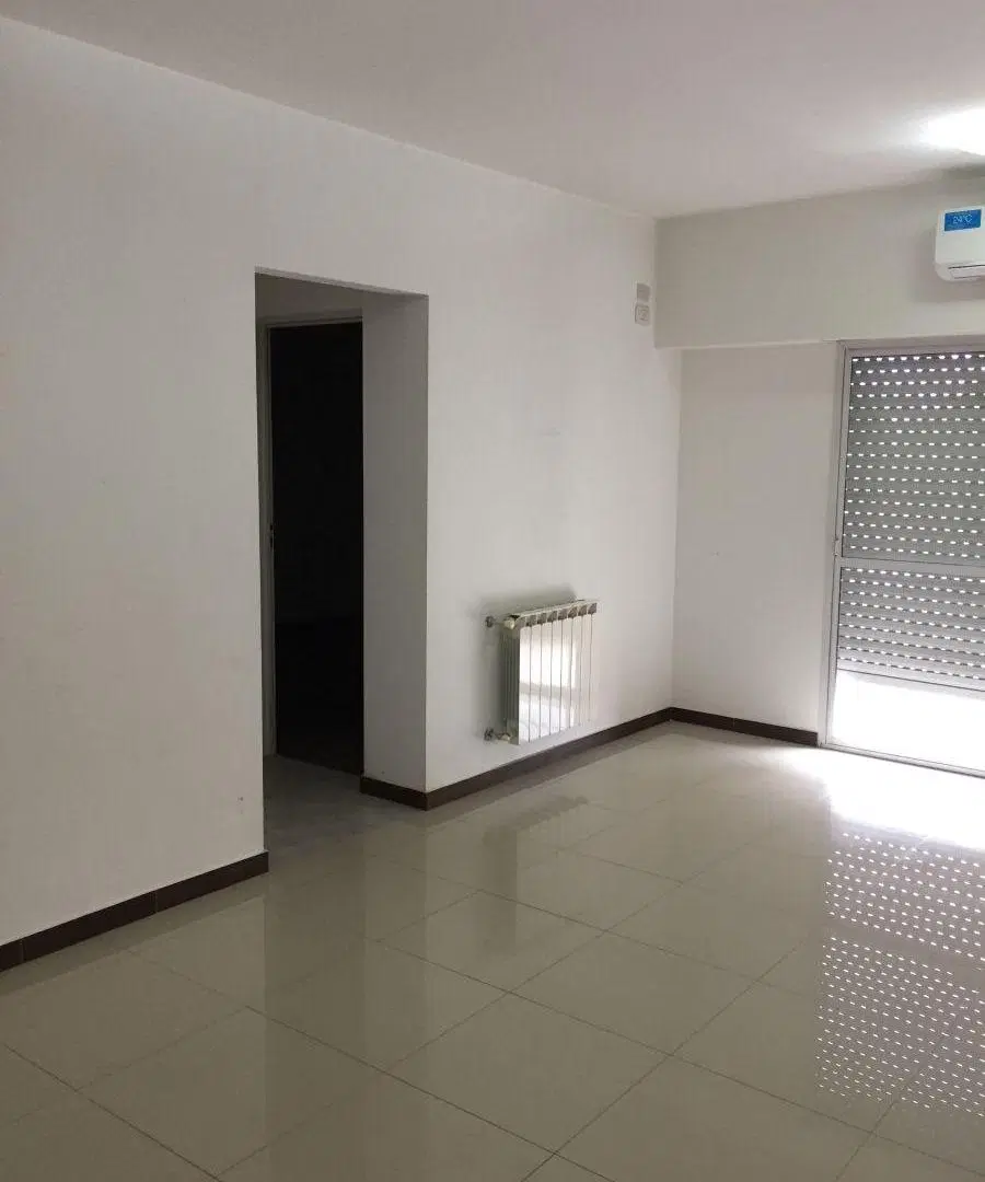 SEmipiso de 2 ambientes c/cochera 5