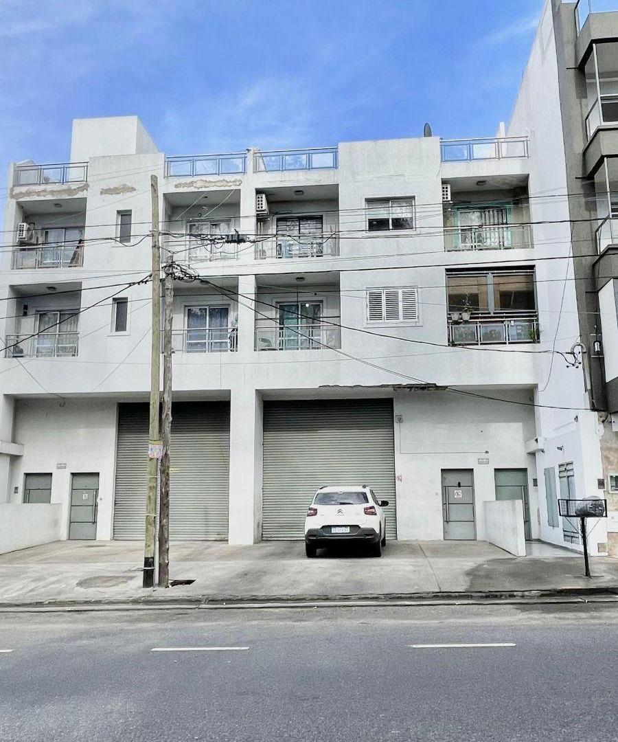 Foto de DEPARTAMENTO 3 AMBIENTES CON PATIO – OPORTUNIDAD, imagen 1