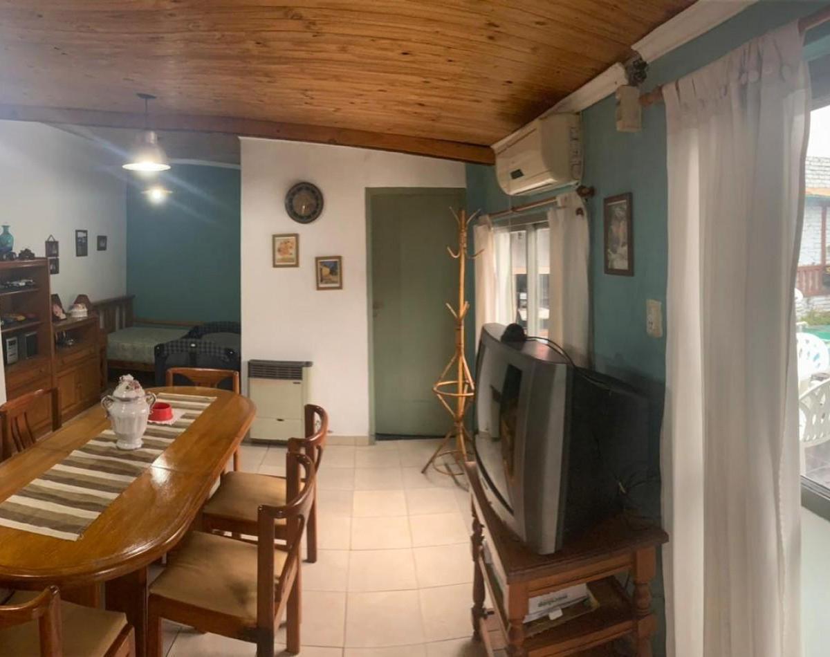 Casa en Block - Dos y Tres Ambientes - Villa Lynch - San Martin - Patio con Pileta y Garage 5