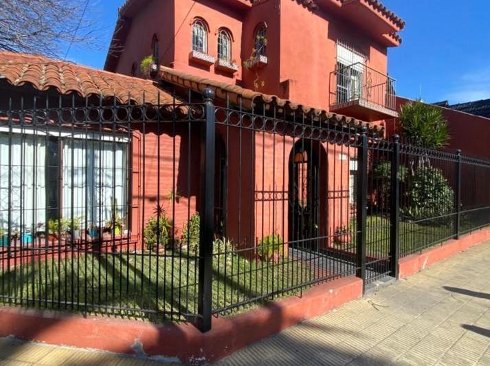 VENTA - GRAN CASA MULTIFAMILIAR EN DOS PLANTAS - APTO CREDITO