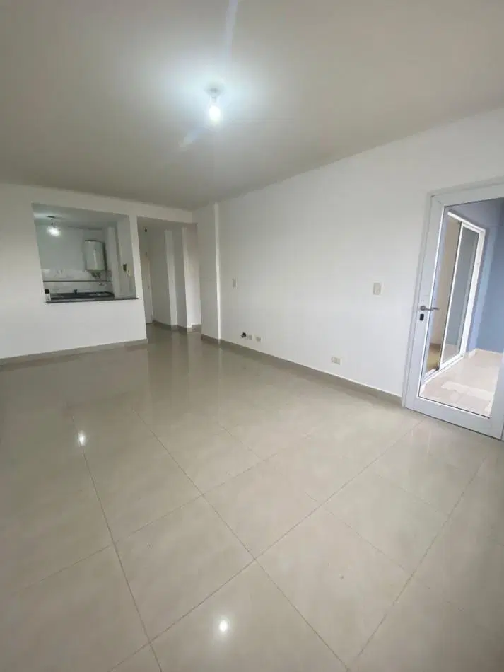 ALQUILER - SANTOS LUGARES - DEPARTAMENTO DOS AMBIENTES CON BALCON - PILETA - SUM 3