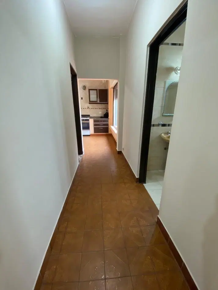 ALQUILER - CASA PH TRES AMBIENTES - PRIMER PISO POR ESCALERA - SIN EXPENSAS - CASEROS NORTE 3