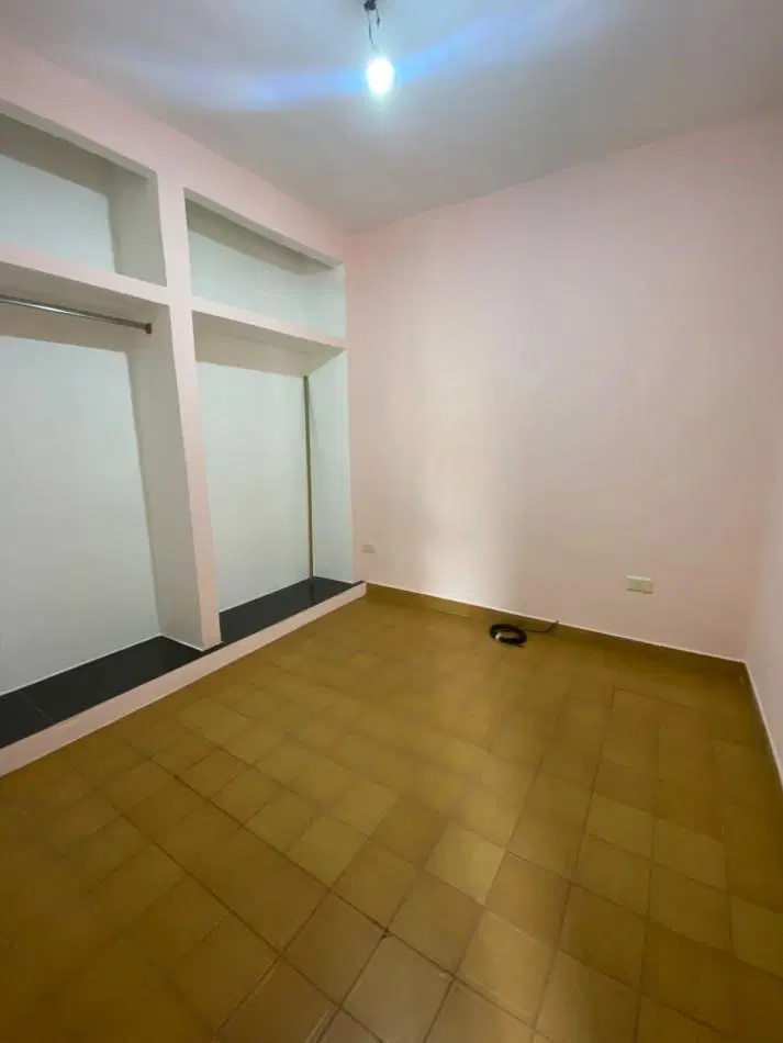 ALQUILER - CASA PH TRES AMBIENTES - PRIMER PISO POR ESCALERA - SIN EXPENSAS - CASEROS NORTE 5