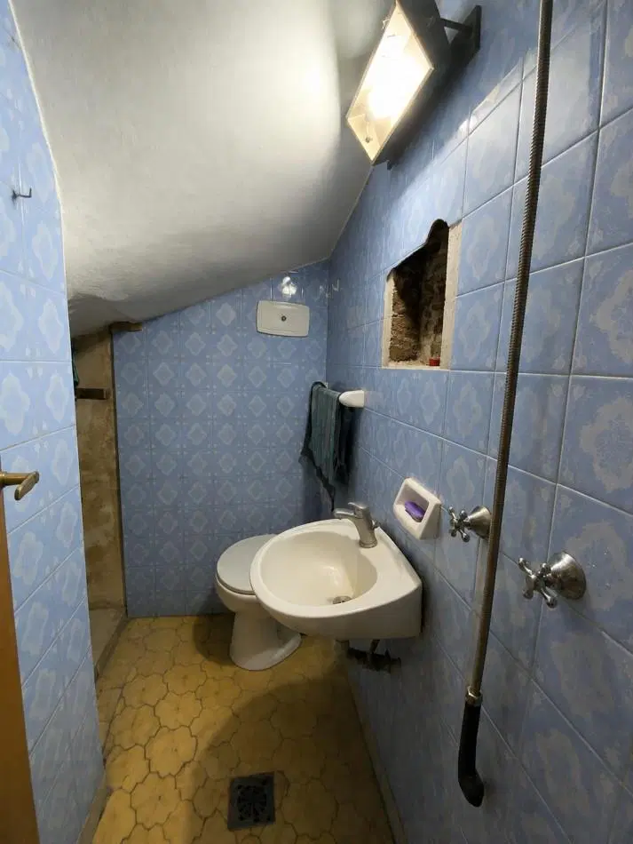 VENTA - CASA PH 4 AMBIENTES CON PATIO AL FRENTE - CASEROS NORTE - APTO CREDITO 3