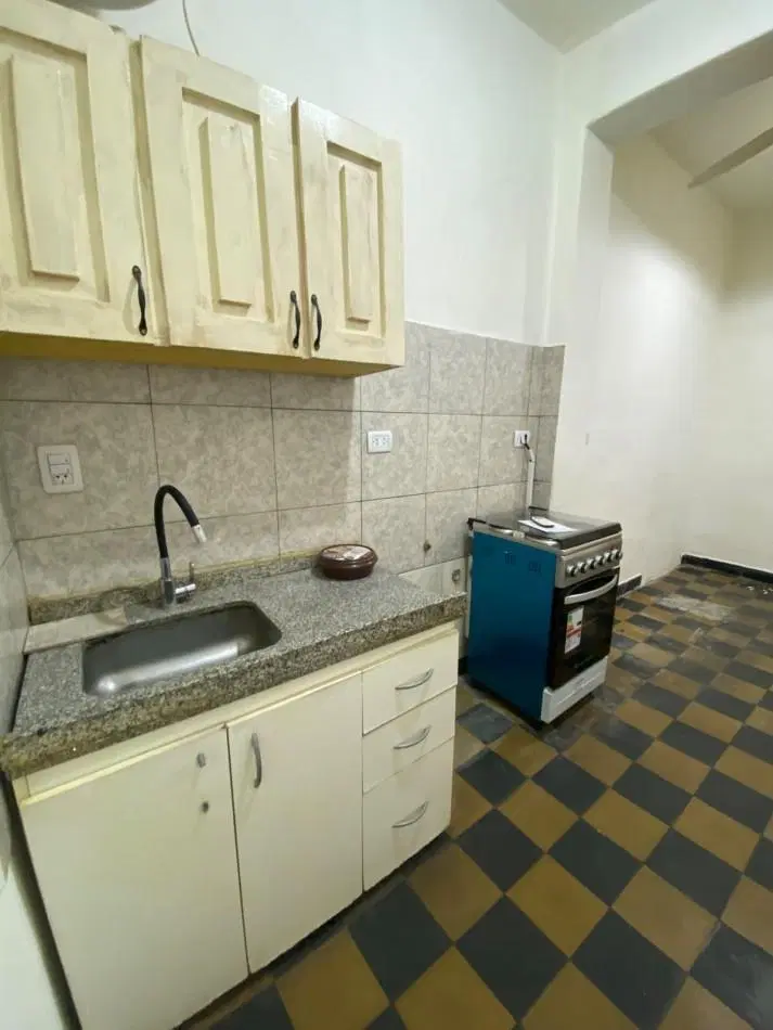 ALQUILER - DEPTO TIPO DOS AMBIENTES - SAN MARTIN - SIN EXPENSAS 1