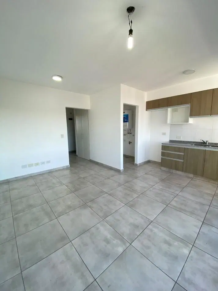 ALQUILER - DEPARTAMENTO - DOS AMBIENTES CON BALCON - MARTIN CORONADO 1
