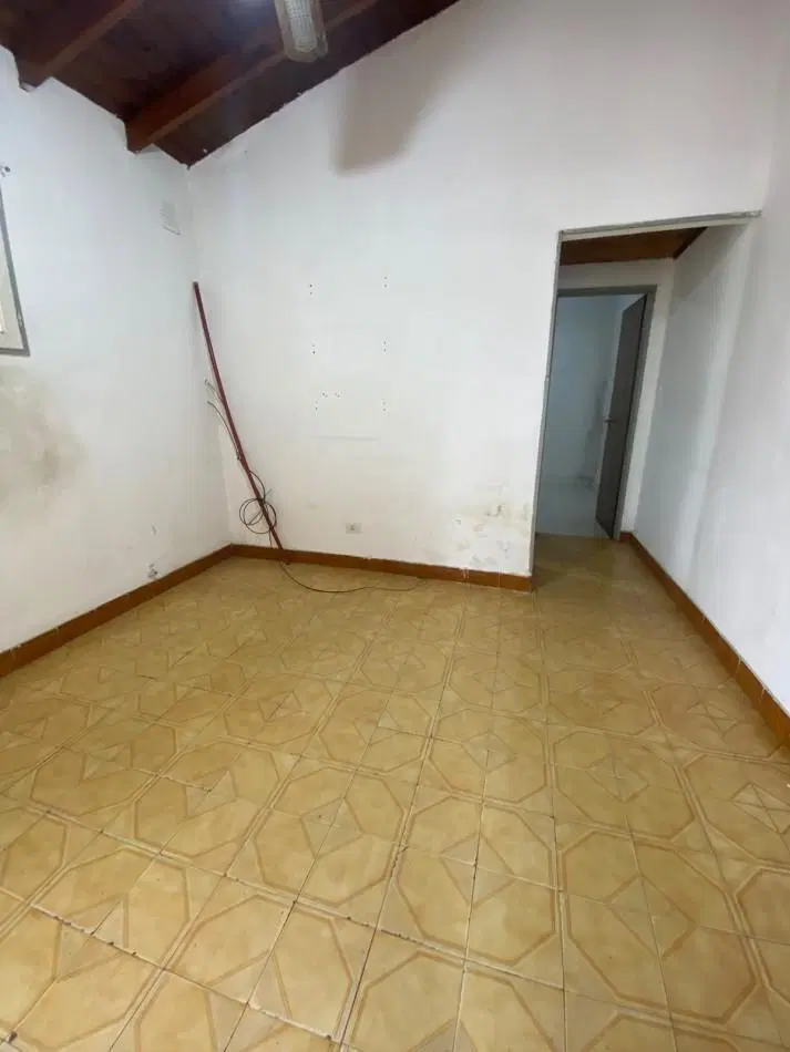 VENTA - DEPTO PH DOS AMBIENTES - SAN ANDRES - PRIMER PISO POR ESCALERA - IDEAL INVERSION - 5