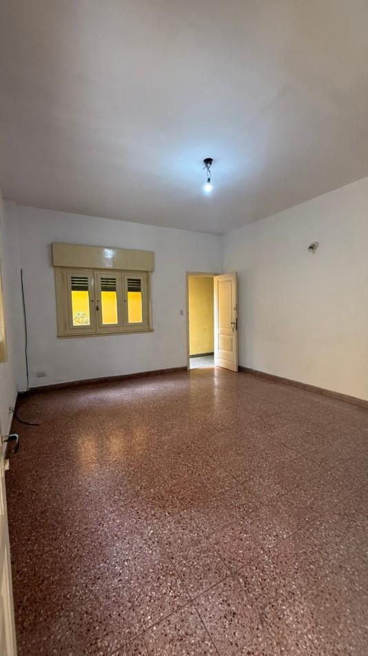 Foto de ALQUILER PH 3 AMBIENTES EN PLANTA BAJA - ENTRADA COMPARTIDA, imagen 2