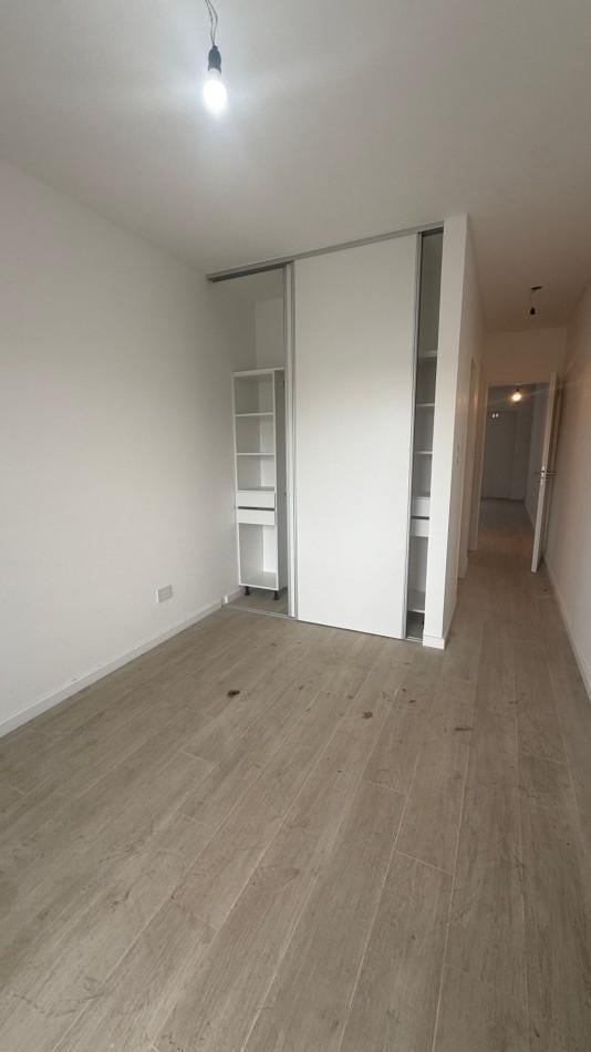 Foto de ALQUILER · DEPARTAMENTO DE 2 AMBIENTES APTO PROFESIONAL - CASEROS 3 DE, imagen 4
