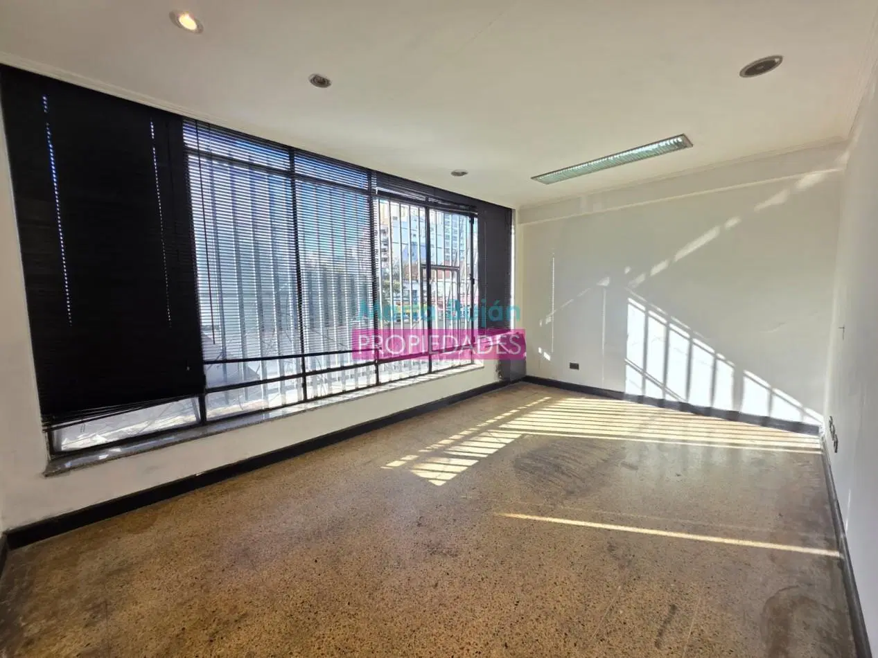 VENTA OFICINA AV. BELGRANO 375 AVELLANEDA 3