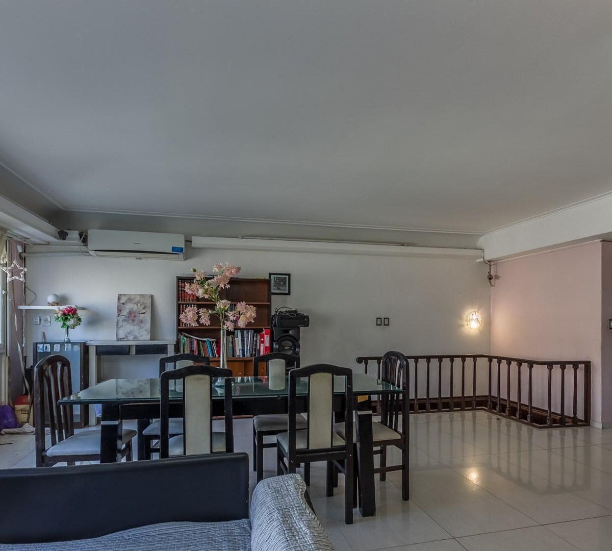 Taller con Vivienda en Caba: Lote Propio, Terraza y Quincho 2