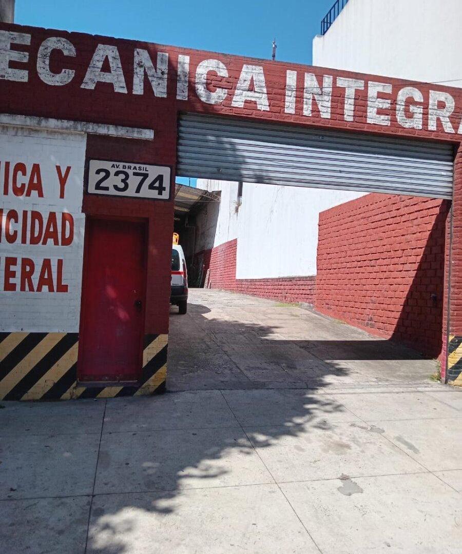 ALQUILER LOCAL - TALLER MECÁNICO - GALPÓN