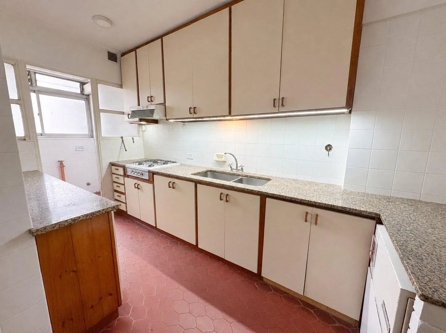 ALQUILER PISO | COCHERA | CABALLITO 4
