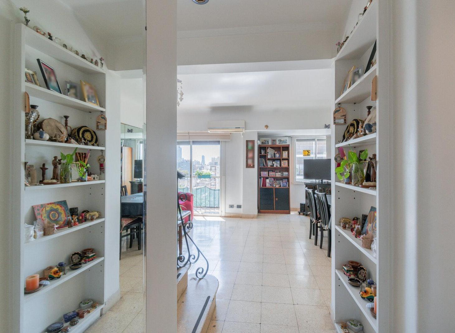 Foto de DEPARTAMENTO | 4 AMBIENTES | ALMAGRO, imagen 3