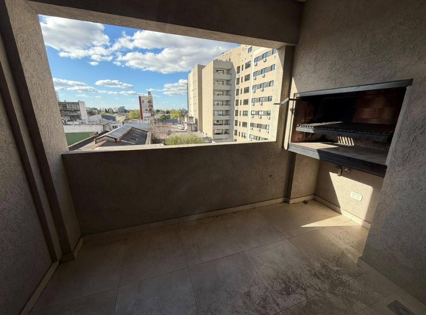 Foto de Alquiler - Departamento 2 ambientes con parrilla - Liniers, imagen 4
