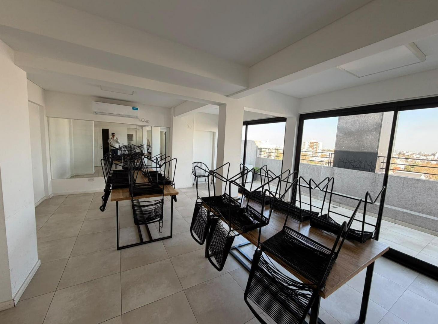 Foto de Alquiler - Departamento 2 ambientes con parrilla - Liniers, imagen 5