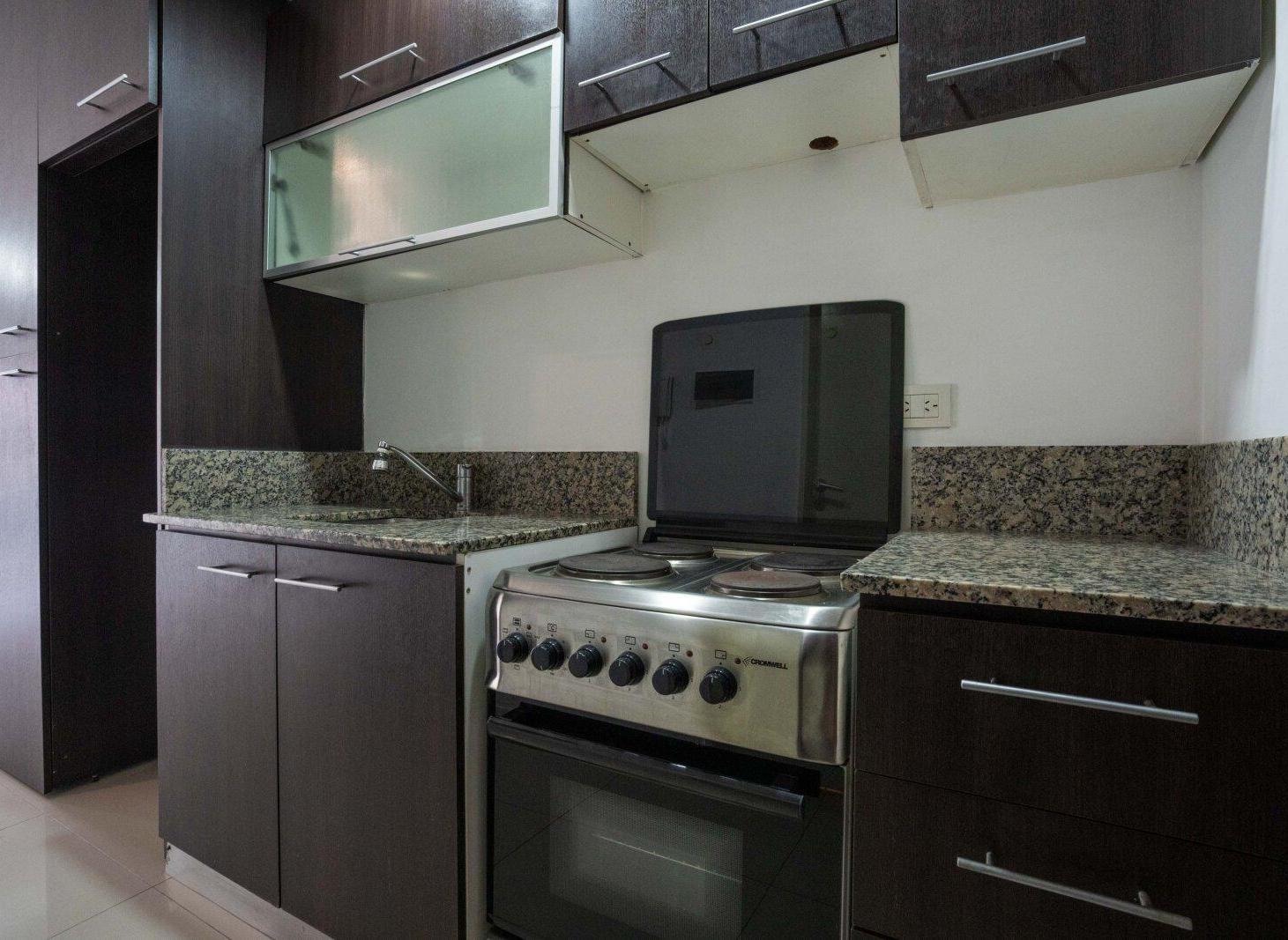 Foto de Monoambiente al frente con balcón, vista abierta y apto profesional en, imagen 2