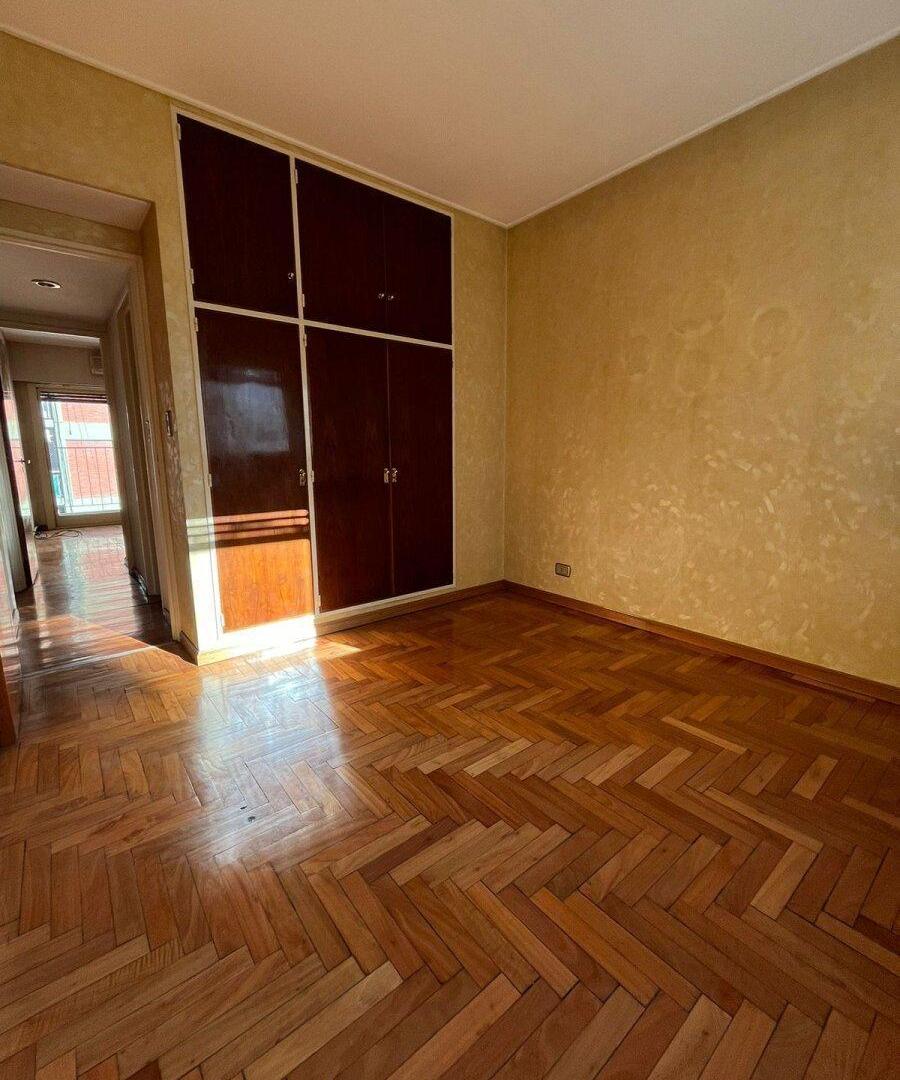 Foto de DEPARTAMENTO 3 AMBIENTES CON COCHERA Y BAULERA - CABALLITO, imagen 4