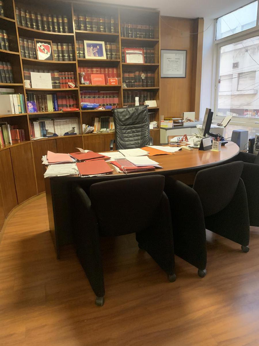 Foto de Excelente piso de oficina - Tribunales, imagen 3