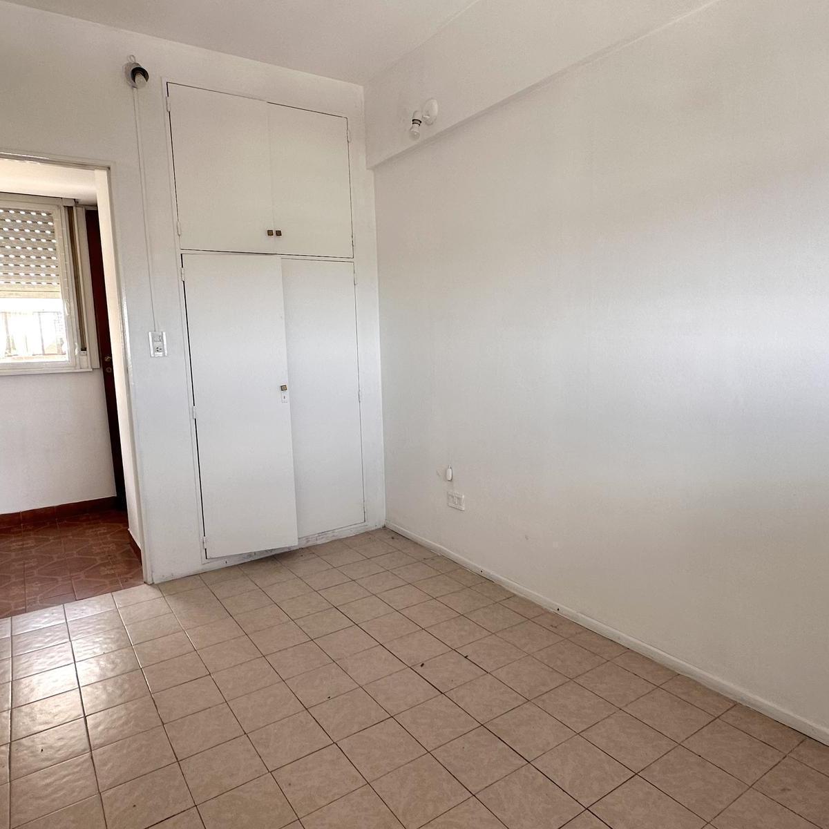 3 Ambientes con Balcón en Floresta 2