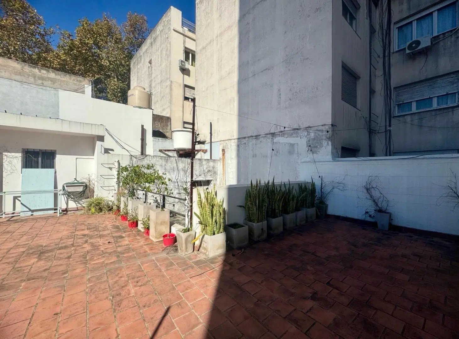 PH en alquiler para oficina con balcon y terraza propia en Palermo 4
