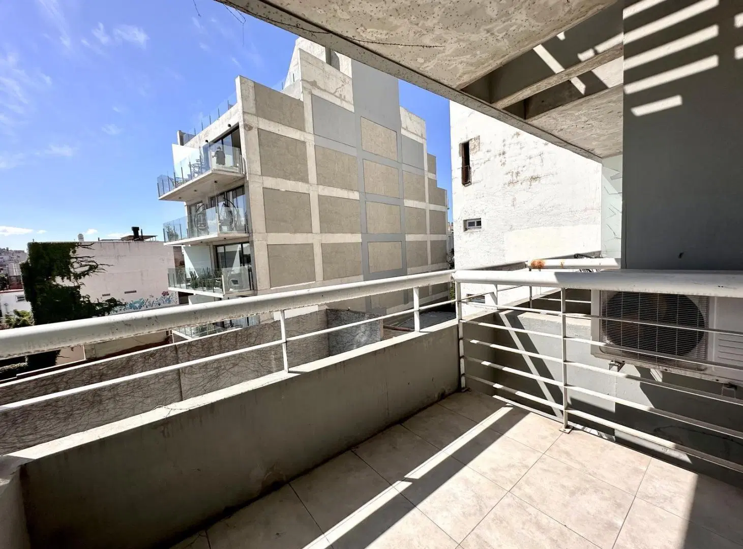 Monoambiente en alquiler con balcón y amenities en Palermo 4