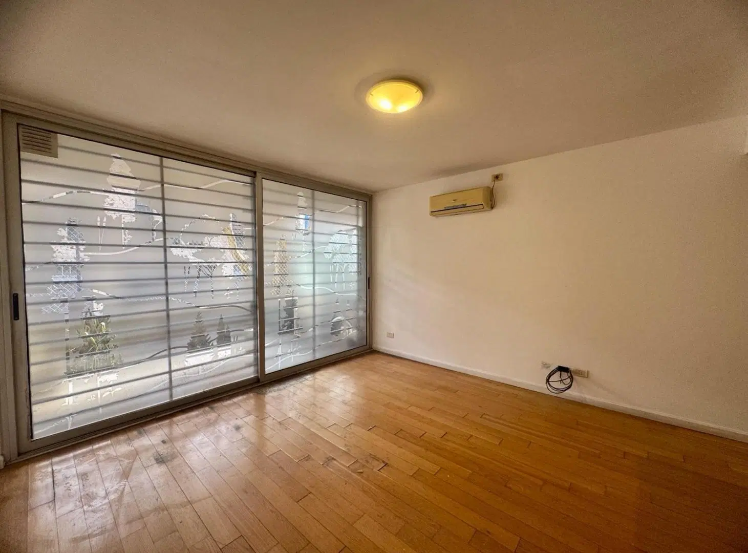 Alquiler de 2 ambientes con doble balcón, con amenities y cochera fija en Palermo 3