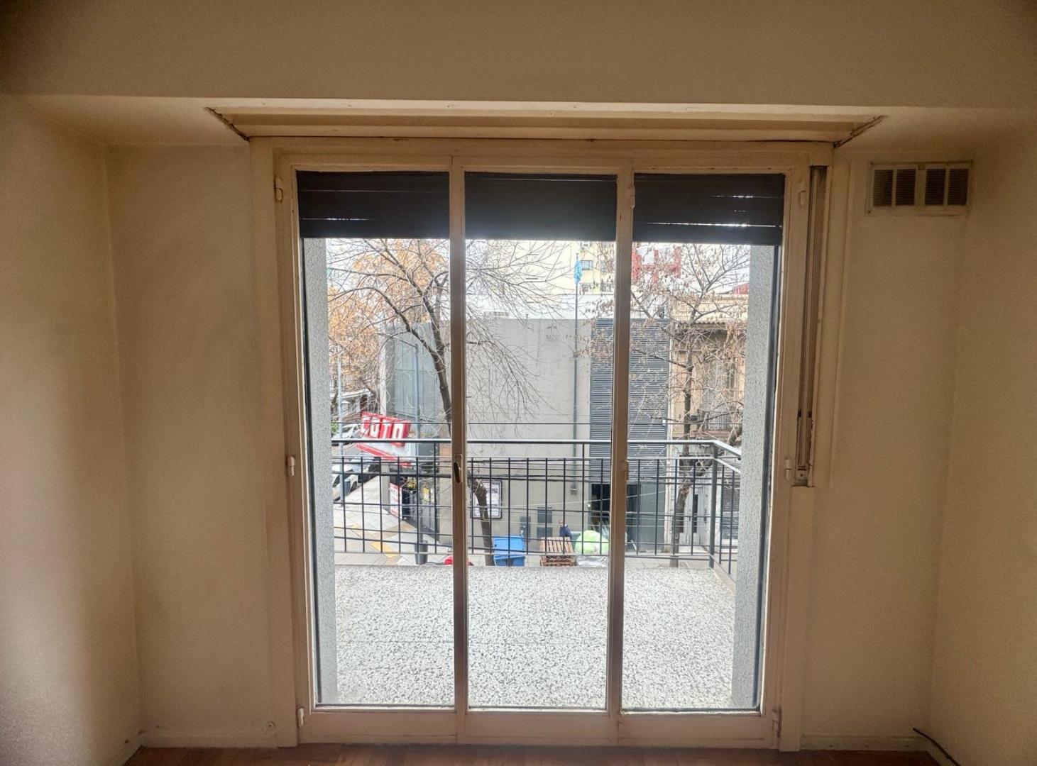 Foto de Alquiler monoambiente con balcón, funcional y divisible en Caballito, imagen 5