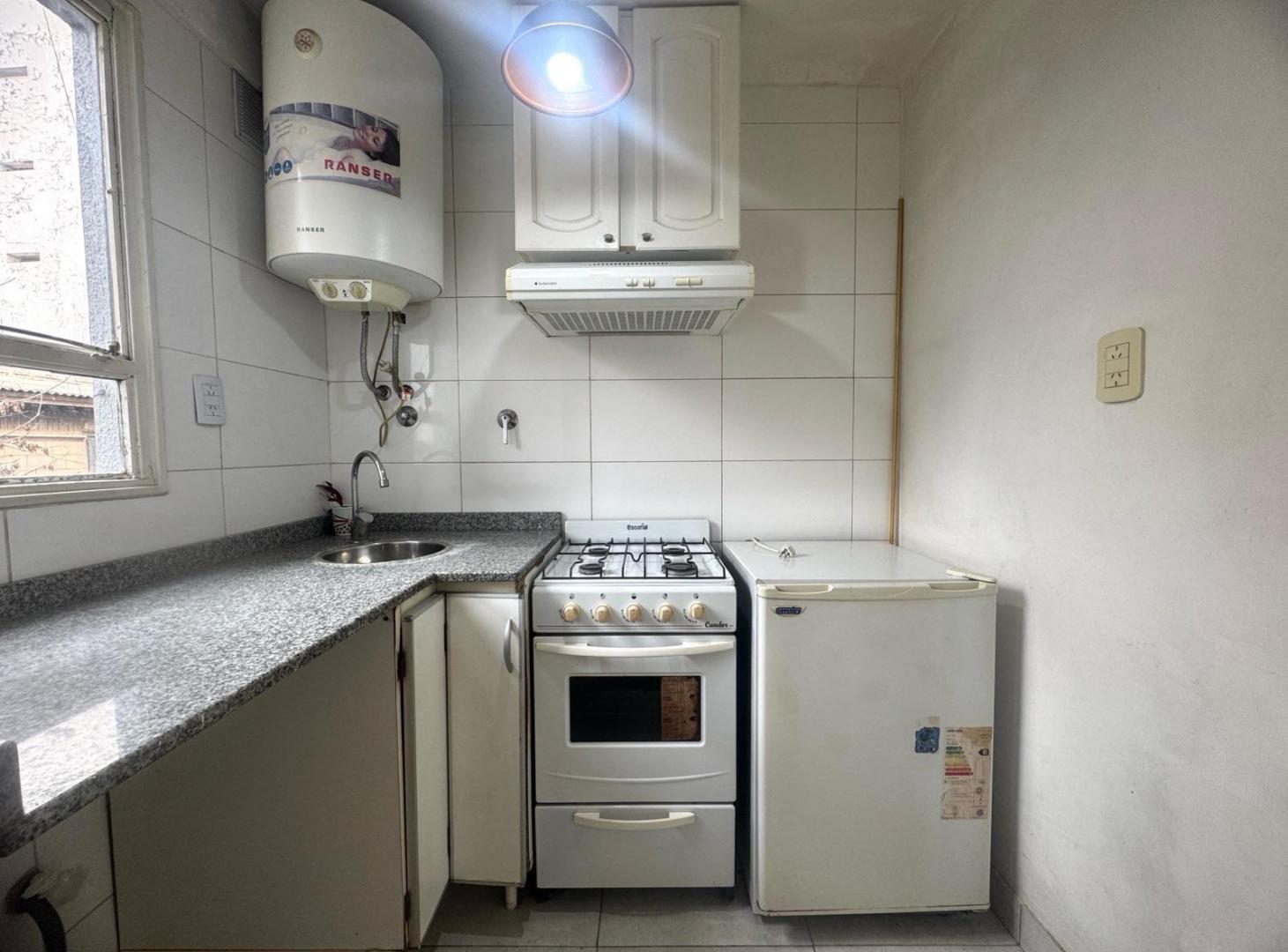 Foto de Alquiler monoambiente con balcón, funcional y divisible en Caballito, imagen 4
