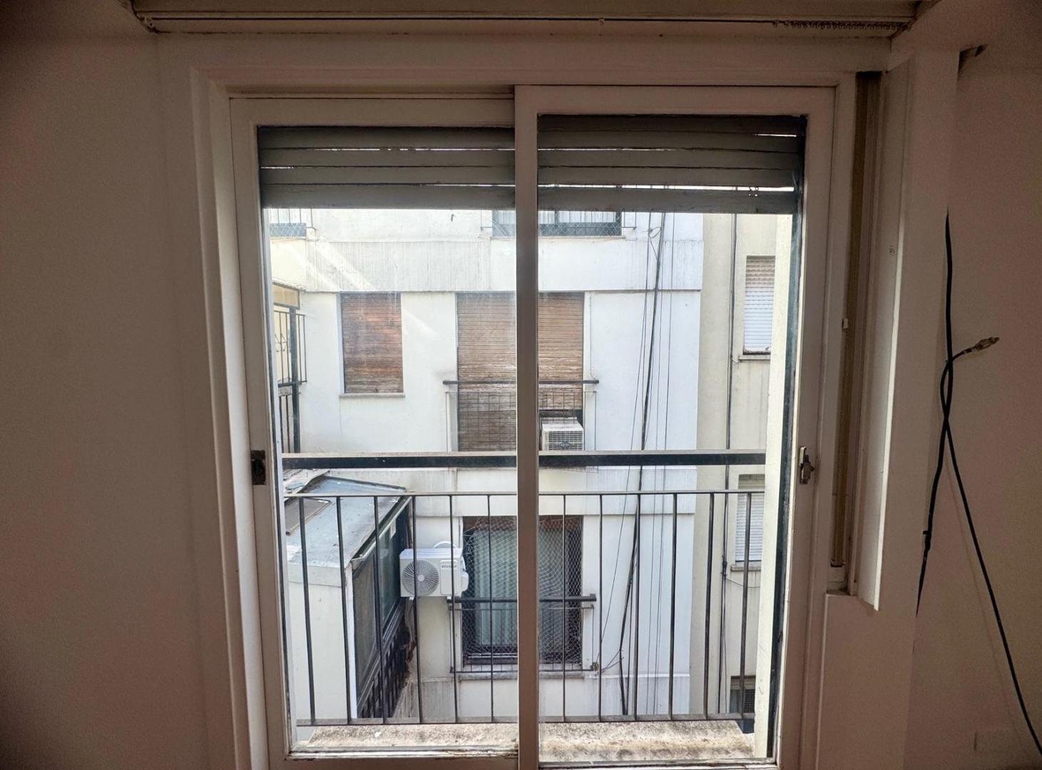 Foto de Venta de departamento de 2 ambientes con balcon en Recoleta, imagen 4