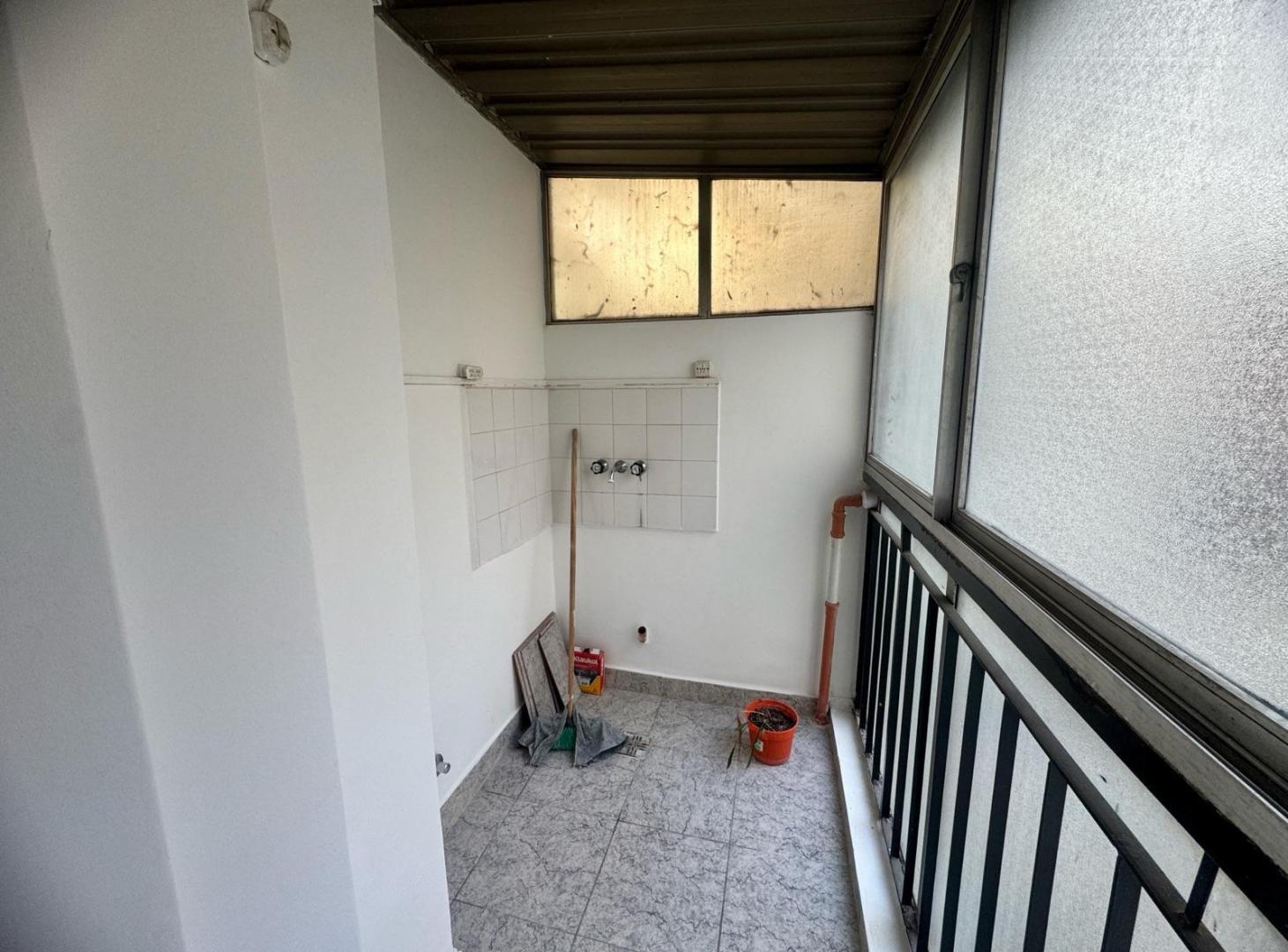 Foto de Venta de departamento de 2 ambientes con balcon en Recoleta, imagen 3