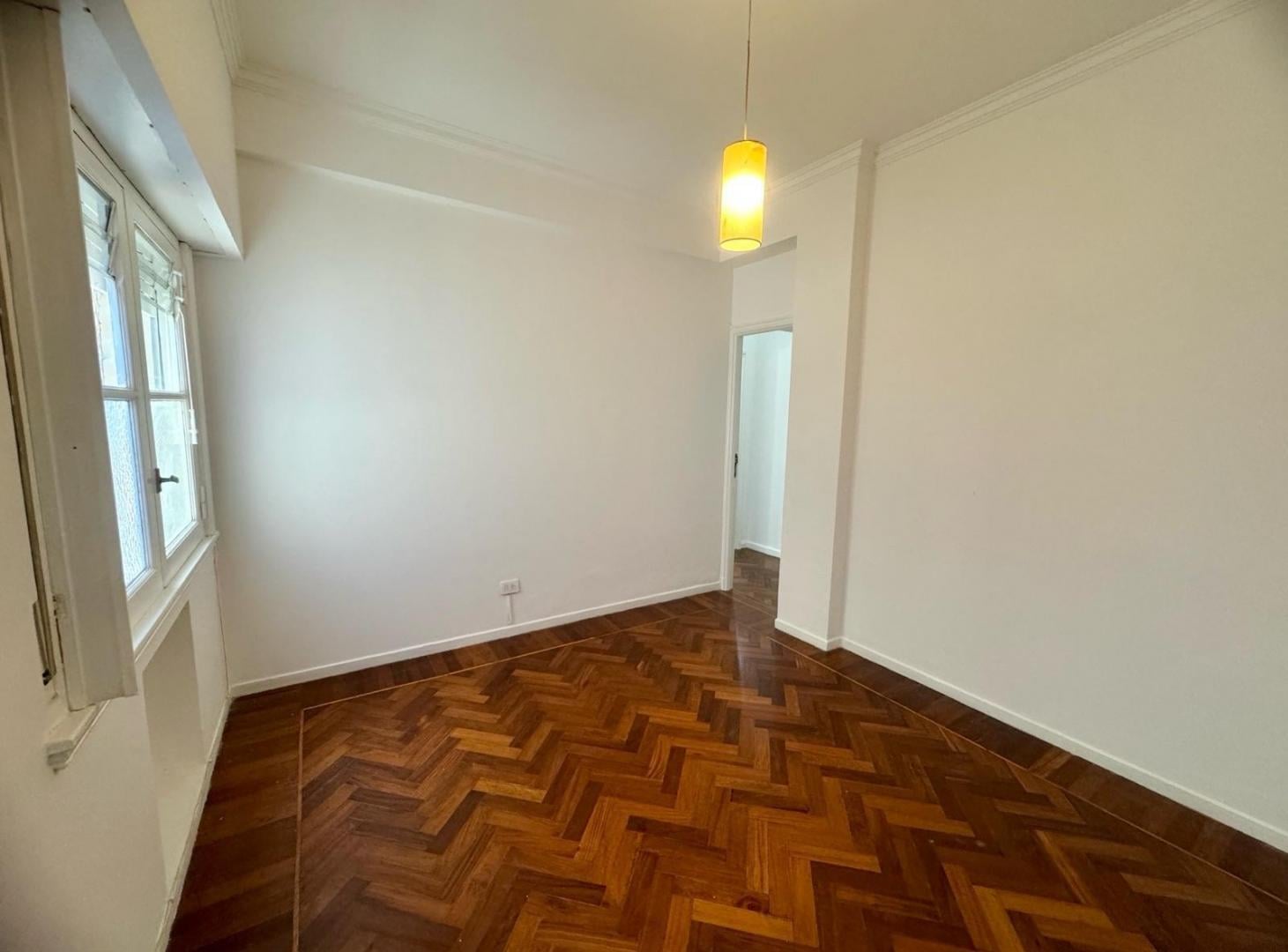 Foto de Venta departamento de 2 ambientes luminoso y funcional en Almagro, imagen 2
